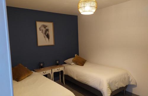 Sancourt Apartment | Inviting Studio Les Chambres de la Source - Milouin Awaits
