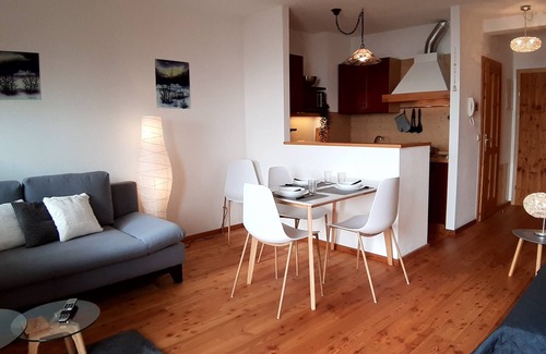 Bad Kleinkirchheim Apartment | Studio Lisa: Guest Rated 10/10 with Pool & Pet-Friendly Perks