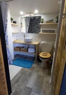 Saint-Michel-Chef-Chef Apartment | Seaside Studio: Guest Rated 10/10, Family-Friendly Escape