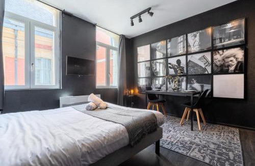 Historic Center Apartment | Inviting Studio on the Grand Place with Family-Friendly Amenities