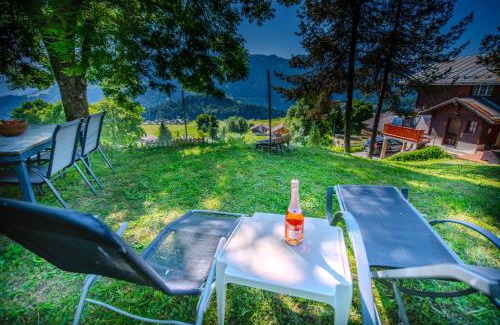 Leysin Apartment | Oceanfront Studio Loft with Sauna and Family-Friendly Vibe