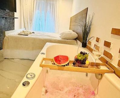 4th Arrondissement Apartment | Relaxing Studio Love with Private Jacuzzi Retreat