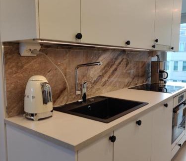 Tampere Apartment | Guest Rated 9.8: Family-Friendly Studio Lumilinna Escape