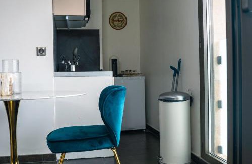 Neuilly-sur-Marne Apartment | Bright Studio in Central Neuilly-sur-Marne, Family-Friendly