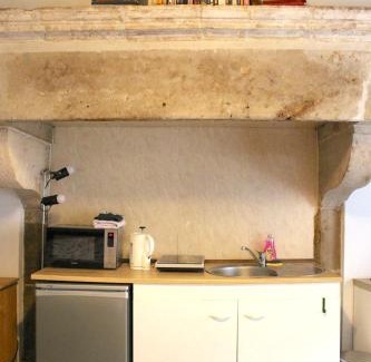 Gray Apartment | Family-Friendly Getaway at Studio Mésange - Rated 7.5/10