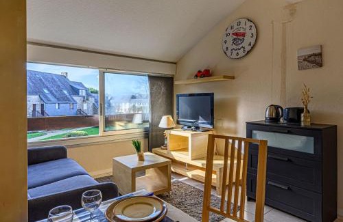 Carnac Apartment | Oceanfront Studio Maison Port En Dro-5 for Family Getaways