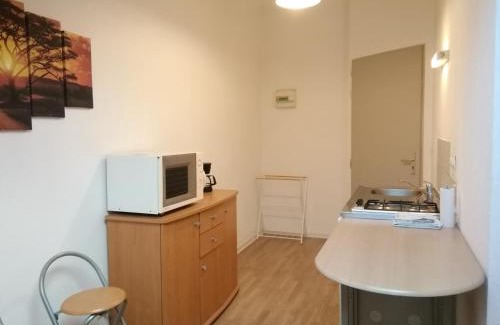 Oyonnax Apartment | Cozy Studio Mansardé in Oyonnax – Family Friendly Retreat