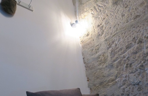 Quartier de la Roquette Apartment | Inviting Studio Marais Ménilmontant with Breakfast Included
