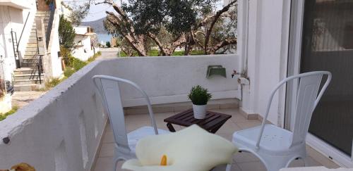 Mavrikiano Apartment | Unforgettable Views at Studio Marevi – 10/10 Guest Rated