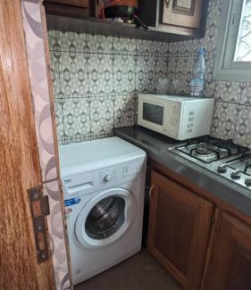 Yaounde Apartment | Cozy Studio Yaoundé Carrefour Bastos - Pet & Child Friendly