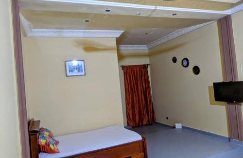 Littoral Department Apartment | Studio meublé entrée personnelle avec accès véhicule