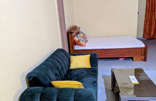 Littoral Department Apartment | Studio meublé entrée personnelle avec accès véhicule