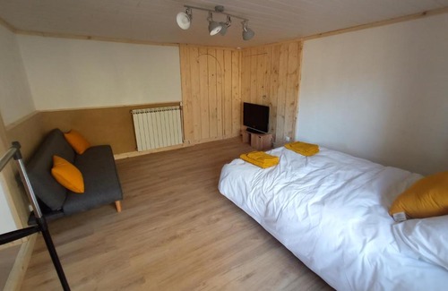 Cransac Apartment | Cozy Studio Near Thermal Spas - Rated 9/10 by Guests