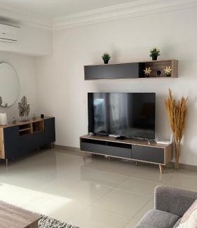 Grand Dakar Apartment | Cozy Studio Meublé: Ideal for Families and Well-Rated