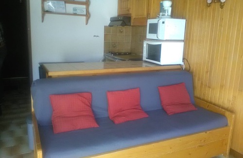 La Bresse Apartment | Cozy Studio Mezzanine with Balcony near Hohneck Tracks