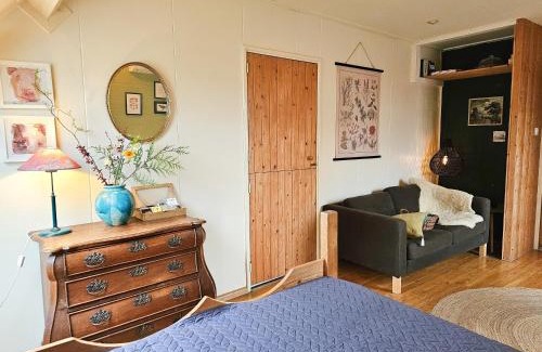 Grijpskerke Apartment | Cozy Studio Surrounded by Nature in Grijpskerke
