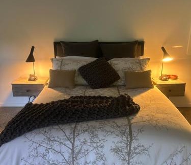 Booroobin House | Eco-Luxe Studio@Mimburi with Breathtaking Views