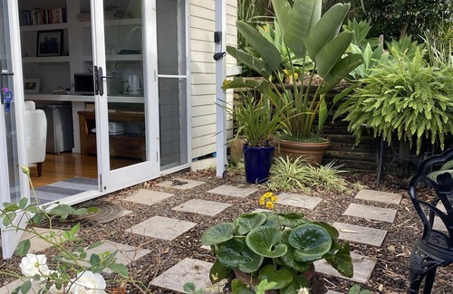 Bayview Apartment | Seaside Studio in Bayview: Top-Rated Comfort & Workspace