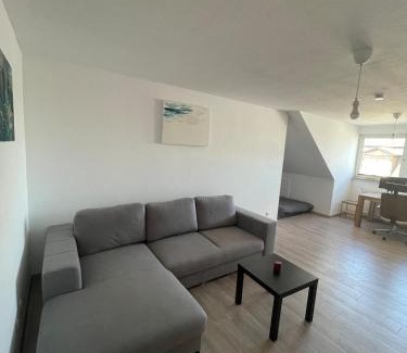 Fuerth Apartment | Studio mit separater Küche & Badewanne