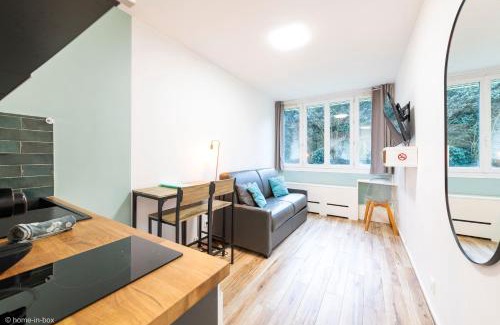 12th Arrondissement Apartment | Bright Studio with Garden View & Child-Friendly Amenities