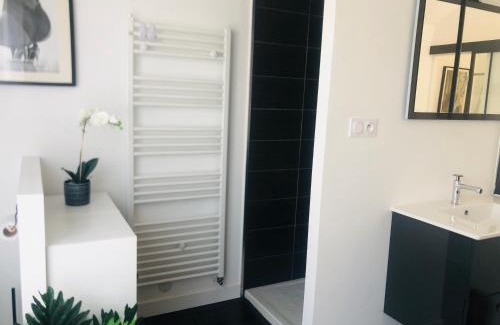 Cholet Apartment | Modern and Comfortable Studio Le Nid - Rated 9.1/10