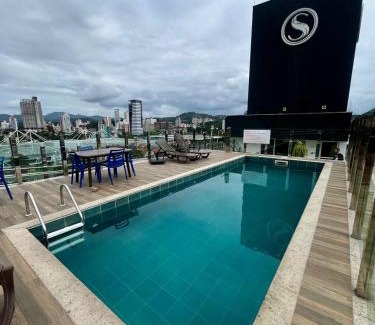 Velha Apartment | Studio Moderno passos da Vila Germânica