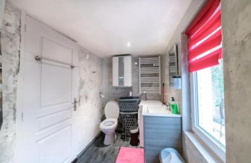Meyzieu Apartment | Modern Studio Moovy Near Stade Groupama & Eurexpo Lyon