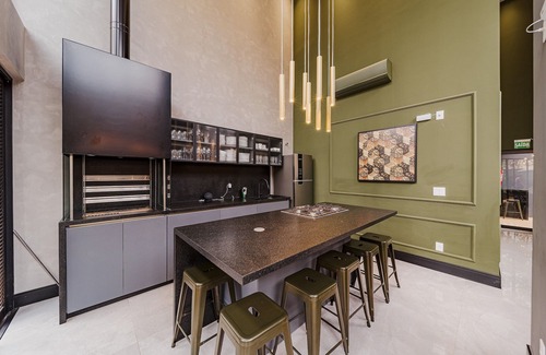 Anita Garibaldi Apartment | Central Studio Morse for 3: Pool, Spa & Perfect Reviews