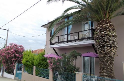 Skala Sotiros Apartment | Pet-Friendly Studio Napoleon with Ocean View & Private Beach