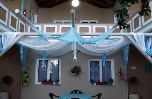 Skala Sotiros Apartment | Pet-Friendly Studio Napoleon with Ocean View & Private Beach