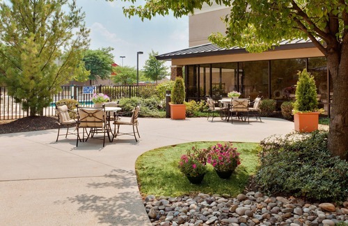 Allentown Apartment | Convenient Studio Near ABE with 24h Airport Shuttle