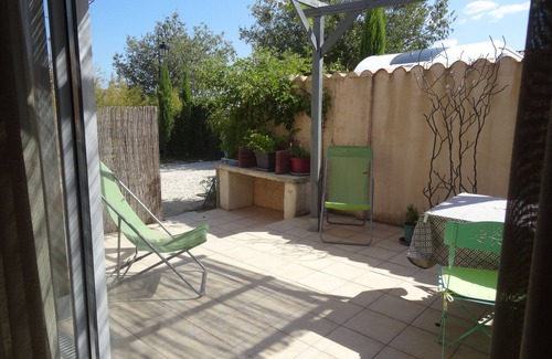 Saint-Maximin House | Quaint Studio Near Uzès with Ocean View and Kitchen