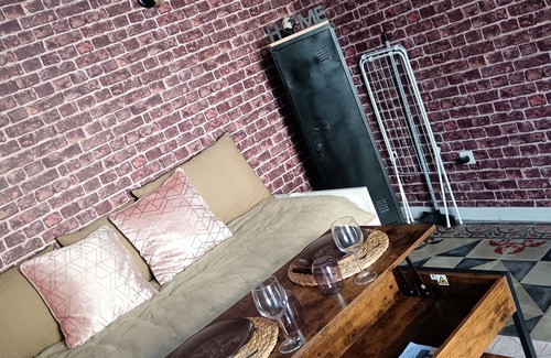 Maillane Apartment | Modern Studio in Maillane: Family-Friendly & Fully Equipped