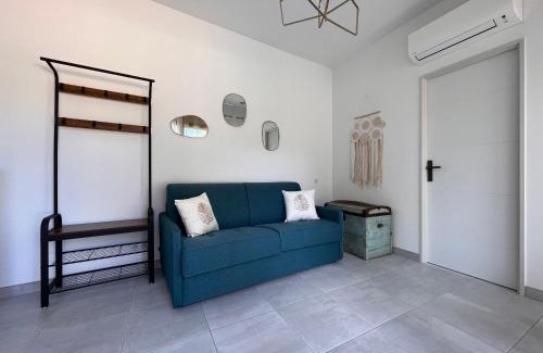 Aubais Apartment | Idyllic Studio Retreat Near Nature with Pool Access