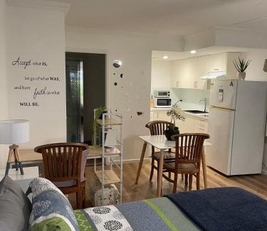 Robina Apartment | Cozy Studio by Bond University with Oceanfront Views