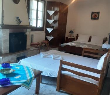 Zagora Apartment | Cozy Studio Steps from the Main Square - Family Friendly