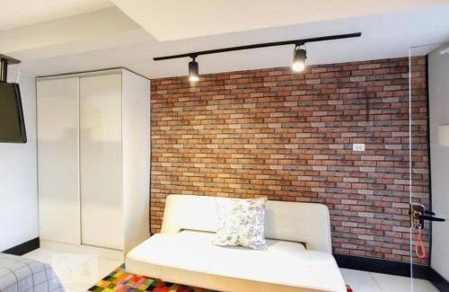 Sao Paulo House | Convenient Studio Near Expo Imigrantes – Family & Pet Friendly