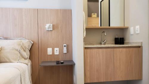 Sao Paulo Apartment | Chic Studio in Vila Madalena with Ocean View & Pool