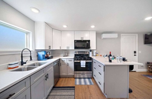 MacGregor Apartment | Cozy Studio Near Med Center with WiFi & BBQ Retreat