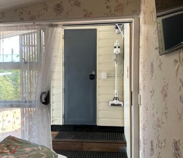 Albert Town House | Studio
