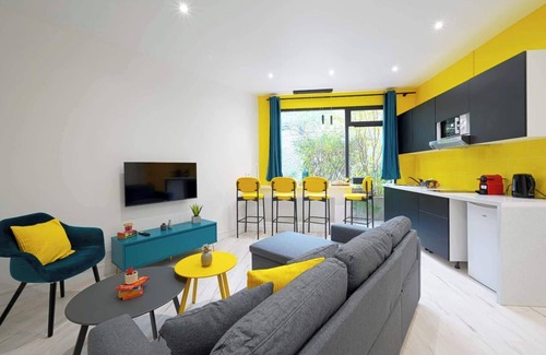 Epinettes Apartment | Studio on 17th Near Montmartre