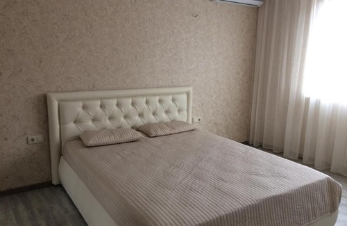 Rostov-on-Don Apartment | Budget-Friendly Studio on Glinki 124 with Pool Access