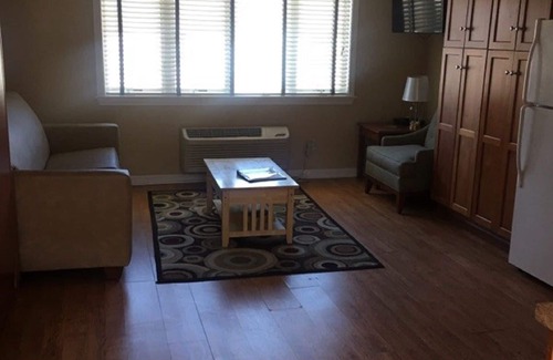 Misquamicut Apartment | Cozy Studio Steps from Misquamicut Beach with Ocean View