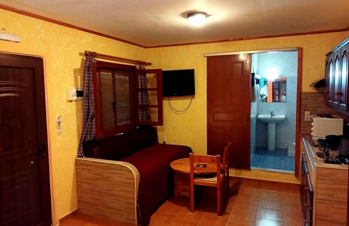 Palekastro Apartment | Oceanfront Studio One: Family-Friendly with Ocean Views