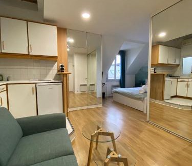 2nd Arrondissement Apartment | Studio Opera Bourse