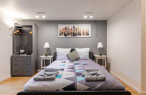 Foret Noire Apartment | Cozy Studio Near Orangerie - Family-Friendly Getaway