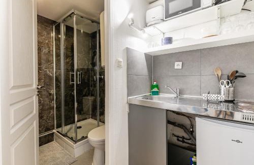 Foret Noire Apartment | Cozy Studio Near Orangerie - Family-Friendly Getaway