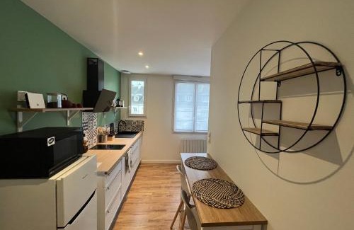 Lorient Apartment | Discover Studio Osaka - Heart of Lorient with Top Reviews