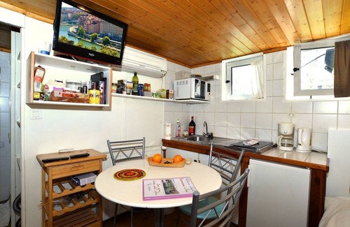 2nd Arrondissement Boat Rental | Unique Studio Péniche in Center of Lyon with Great Amenities