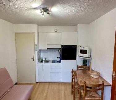Abries Apartment | Cozy Studio Pablotin d’Abriès for Family-Friendly Getaways